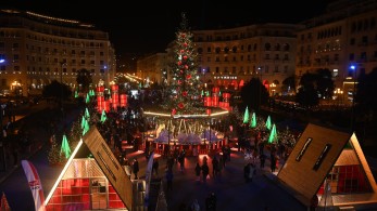 Κορωνοϊός: Μάσκα παντού από αύριο-Ακυρώνονται οι εορταστικές εκδηλώσεις