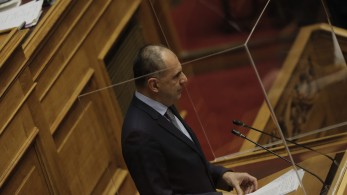 Προϋπολογισμός 2022-Σκληρή απάντηση Γεραπετρίτη στον ακραίο Τσίπρα