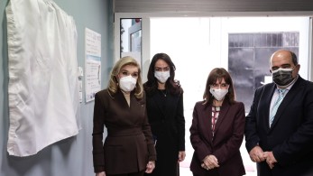 Η Δόμνα Μιχαηλίδου στον πολυχώρο «Μαριάννα Βαρδινογιάννη»: Οφείλουμε να δημιουργούμε ίσες ευκαιρίες για όλους