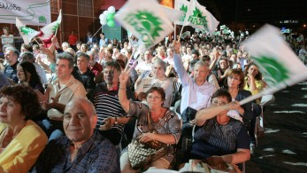 Νεκρανάσταση ή επιστροφή για το ΠΑΣΟΚ;