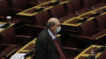 Θύελλα στη Βουλή για τον αισχρό Κουρουμπλή – Τον αποδοκίμασε και ο Φίλης