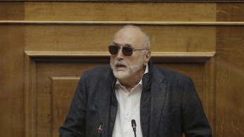 Κρεσέντο χυδαιότητας από Κουρουμπλή: Αποκάλεσε “δολοφόνους” τους βουλευτές της ΝΔ -Τον άδειασε ο Σκουρλέτης