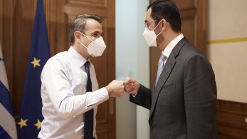 Συνάντηση Μητσοτάκη με τον υπουργό Βιομηχανίας των ΗΑΕ – Στην ατζέντα επενδύσεις και εμπορικές σχέσεις