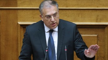 Διευκρινήσεις Θεοδωρικάκου για τον υποχρεωτικό εμβολιασμό αστυνομικών