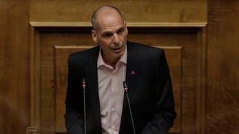 Προϋπολογισμός 2022: Κολλημένος με τη μπάλα και εκτός πραγματικότητας ο Βαρουφάκης Προϋπολογισμός 2022: Κολλημένος με τη μπάλα και εκτός πραγματικότητας ο Βαρουφάκης
