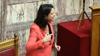 Κεραμέως για σχολεία: 310.000 εν δυνάμει κρούσματα αν είχαμε ακούσει τον ΣΥΡΙΖΑ