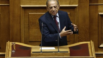 Θερμή υποδοχή