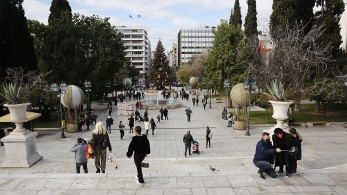 Κορωνοϊός: Το ρεκόρ κρουσμάτων φέρνει τα μέτρα πριν την Πρωτοχρονιά