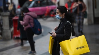 Βρετανία: Επιπλέον 50.000 κρούσματα – Καταρρίφθηκε και άλλο ρεκόρ