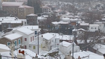 Στο έλεος του Διομήδη η Σαμοθράκη: Κλειστά τα σχολεία (vid)