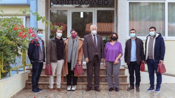 ΟΝΝΕΔ & ΔΑΠ-ΝΔΦΚ: Χάρισαν βιβλία στο Χριστοδούλειο Ίδρυμα Θηλέων