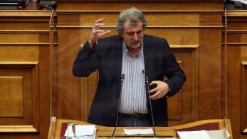 Αντιπολίτευση για τα… μπάζα