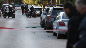 Έκρηξη σε συγκρότημα κατοικιών στη Γλυφάδα-Τι εξετάζει η ΕΛΑΣ