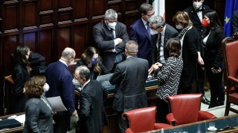 Ιταλία: Λευκό για τον πρόεδρο της Δημοκρατίας – Οι συμμαχίες για τον επόμενο γύρο