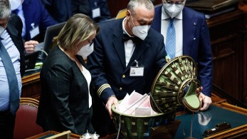 Ιταλία: Ναυάγιο και η τρίτη ψηφοφορία για νέο πρόεδρο – Κυβερνητικοί τριγμοί λόγω ασυνεννοησίας