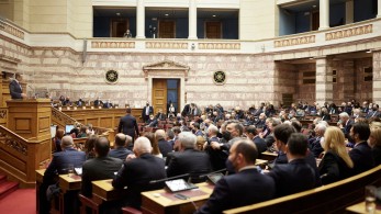 Μητσοτάκης προς Τσίπρα: Είστε αγκαλιά με τον υπόκοσμο και κάνετε κηρύγματα για το κράτος δικαίου