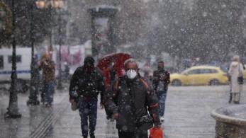 Δήμος Αθηναίων-κακοκαιρία “Ελπίς”: 42 μεγάλα οχήματα “σαρώνουν” όλη την πόλη