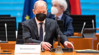 Ερολ Ούσερ: Ο γερμανικός συνασπισμός και ο στόχος για πυρηνικό αφοπλισμό