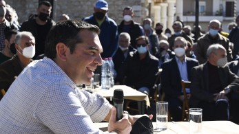 «Ετρεξαν» για τον ηγέτη στην Αργολίδα: «Αυθόρμητη συγκέντρωση» από το καλάθι για τον Τσίπρα