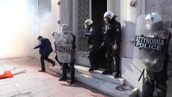 Τραυματίας αστυνομικός σε επεισόδια – Τι αναφέρει η ΕΛΑΣ