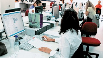 «Μπόνους» παραγωγικότητας για δημόσιους υπαλλήλους έως 15%
