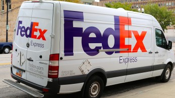 UPS και FedEx σταματούν τις υπηρεσίες διανομής σε Ρωσία και Ουκρανία