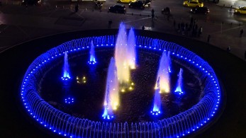 Στα χρώματα της Ουκρανίας το σιντριβάνι της Ομόνοιας