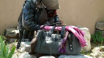 ΗΠΑ: Διώχνουν τους άστεγους από το μετρό στη ΝΥ-Φταίνε για την εγκληματικότητα λέει ο Δήμαρχος