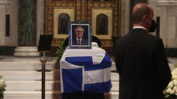 Το “ύστατο χαίρε” στον Χρήστο Σαρτζετάκη-Σακελλαροπούλου: Αποχαιρετάμε έναν αφοσιωμένο υπηρέτη της πατρίδας