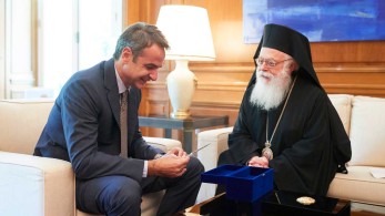 Συνάντηση του πρωθυπουργού με τον Αρχιεπίσκοπο Αναστάσιο