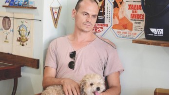 Ζητούσε παραίτηση Μενδώνη λόγω Λιγνάδη και τώρα διώκεται για βιασμό κατά συρροή!