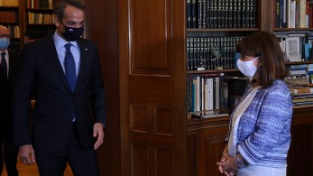 Την ΠτΔ ενημερώνει ο πρωθυπουργός