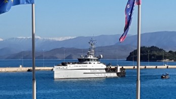 Πυρκαγιά στο Euroferry Olympia: Οι Ένοπλες Δυνάμεις στην επιχείρηση διάσωσης