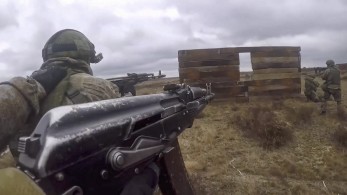 Ουκρανία: Η Μόσχα ανακοίνωσε το τέλος των ασκήσεων στην Κριμαία-Αποχώρηση στρατευμάτων (vid)