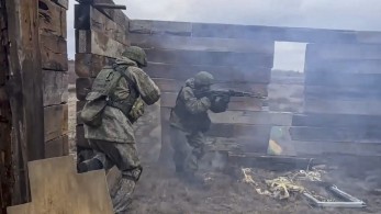 Βρετανία: Εξαιρετικά πιθανή μια ρωσική εισβολή στην Ουκρανία