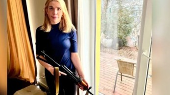 Ουκρανία-Βουλευτής Ρούντικ: Ήθελα να φυτέψω λουλούδια στον κήπο μου, αλλά μαθαίνω να πυροβολώ