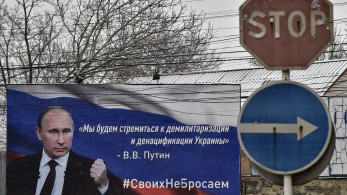 Ωμός εκβιασμός Πούτιν: Αν θέλετε να ζήσετε θα περάσετε στη Ρωσία