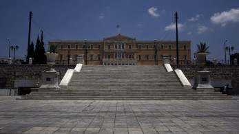 Δικαιώνει την κυβέρνηση το Γραφείο Προϋπολογισμού της Βουλής: Στοχευμένα και όχι οριζόντια μέτρα για τα καύσιμα