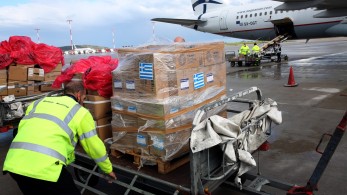 ΥΠΕΞ: παραδόθηκε με C-130 νέο φορτίο ελληνικής ανθρωπιστικής βοήθειας στον Λίβανο