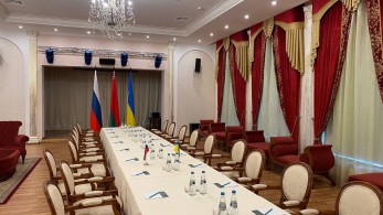 Εισβολή στην Ουκρανία: Ξεκίνησαν οι συνομιλίες στη Λευκορωσία-“Άμεση” εκεχειρία αξιώνει το Κίεβο