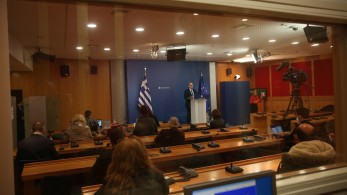 Οικονόμου: Πότε θα ανοίξει η πλατφόρμα επιδότησης καυσίμων