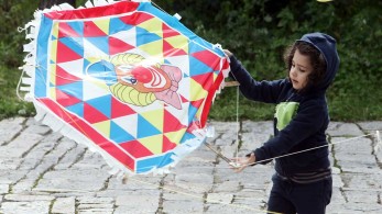 Καθαρά Δευτέρα με άστατο καιρό: Βροχές και σποραδικές καταιγίδες