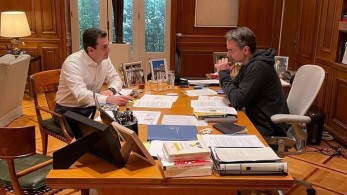 Συνάντηση Μητσοτάκη-Σκρέκα για τις ανατιμήσεις στην ενέργεια