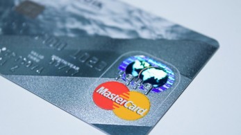 Ουκρανία-Visa και Mastercard διακόπτουν τις δραστηριότητές τους στη Ρωσία
