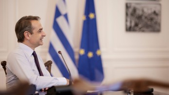 Επιστρέφει στο Μαξίμου ο πρωθυπουργός – Αρνητικό το τεστ κορωνοϊού