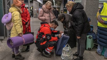 Ομπρέλα προστασίας στους Ουκρανούς πρόσφυγες για ένα χρόνο
