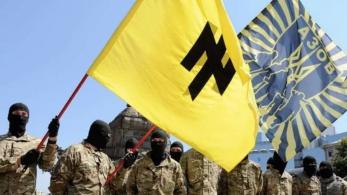 Ουκρανία: «Οι νεοναζί του Τάγματος Αζόφ πυροβόλησαν πολίτες που επιχειρούσαν να βγουν από τη Μαριούπολη»