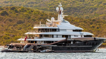 Συναγερμός στη ρωσική ολιγαρχία: Τρέχουν να σώσουν τα… γιοτ τους!