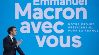 Νίκος Γ. Σακελλαρόπουλος:  Βάστα Μανόλη