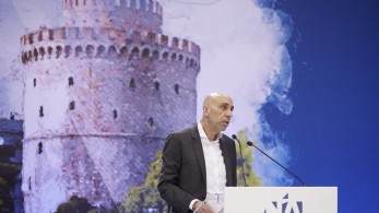 Προσυνέδριο ΝΔ-Μπρατάκος: Η Ελλάδα βαδίζει επιτέλους μπροστά χάρη στον Κυριάκο Μητσοτάκη